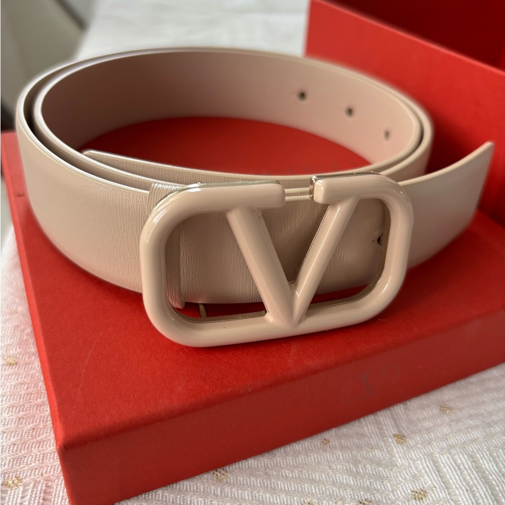 Valentino Garavani Beige Leather Belt with Logo Buckle